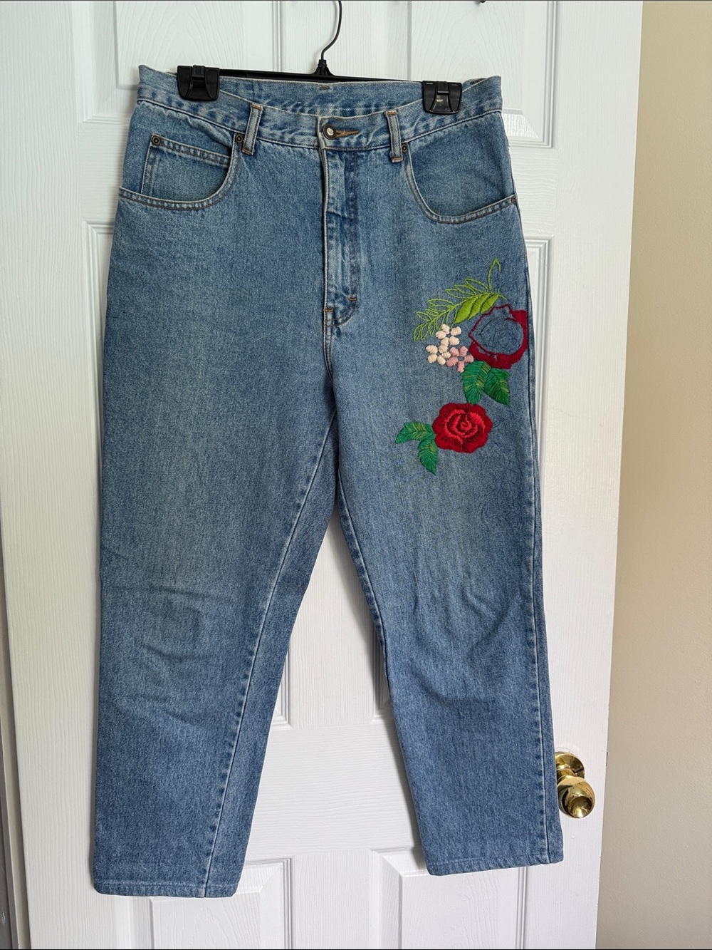 Vintage 80s Sargent Pepper 100% cotton high rise kick crop embroidered jeans 32